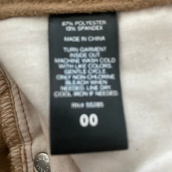 Tan Button-Up Women Shorts - Picture 4 of 4